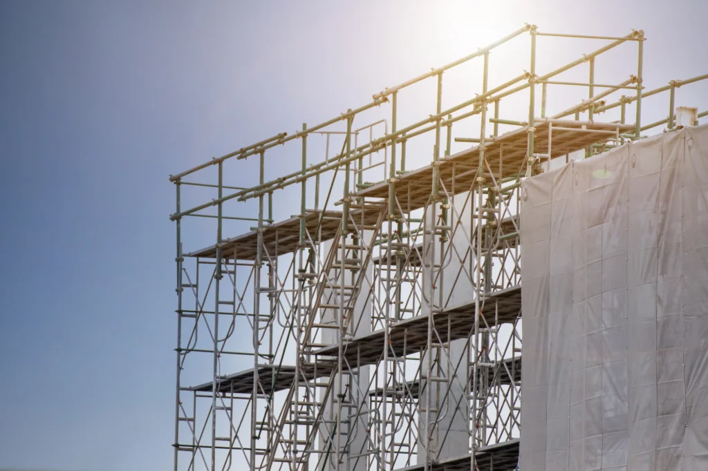 Sistema multidireccional de andamios en Querétaro con UCMER